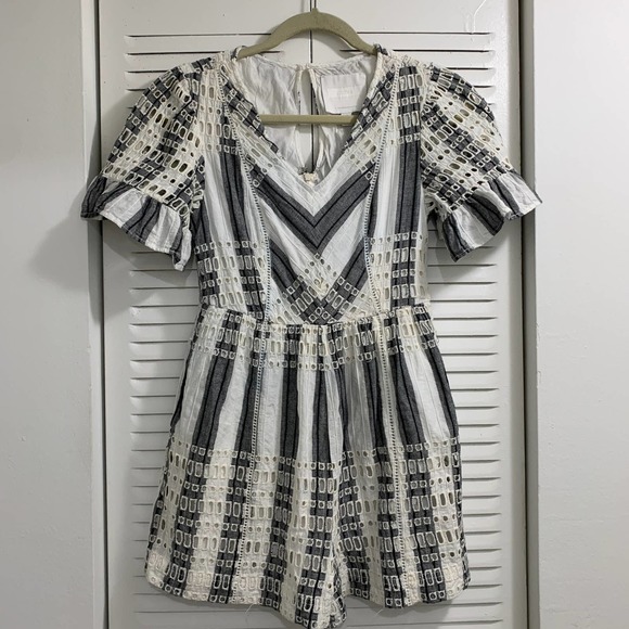 Anthropologie Ett:Twa Eyelet Ruffle Romper Blue Size 0 - Picture 4 of 11